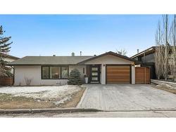 2407 Juniper Road NW Calgary, AB T2N 3V3