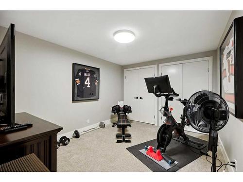 2407 Juniper Road Nw, Calgary, AB - Indoor Photo Showing Gym Room