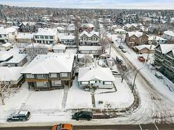 2704 19 Street NW Calgary, AB T2M 3V6