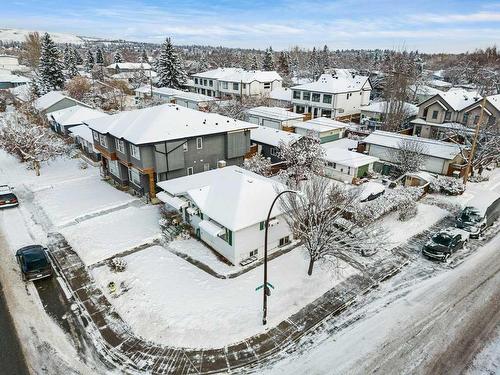 2704 19 Street Nw, Calgary, AB - Outdoor