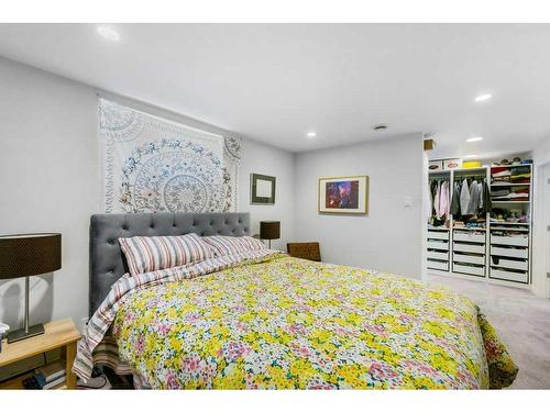 2704 19 Street Nw, Calgary, AB - Indoor Photo Showing Bedroom