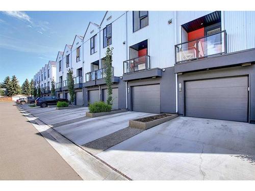 3543 69 Street Nw, Calgary, AB - Outdoor With Balcony