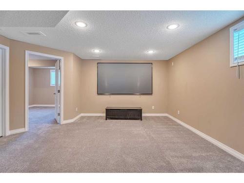 110 Autumn Circle Se, Calgary, AB - Indoor