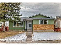 5231 5 Avenue SE Calgary, AB T2A 4X9