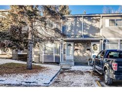 246 Cedarwood Park SW Calgary, AB T2W 5T6