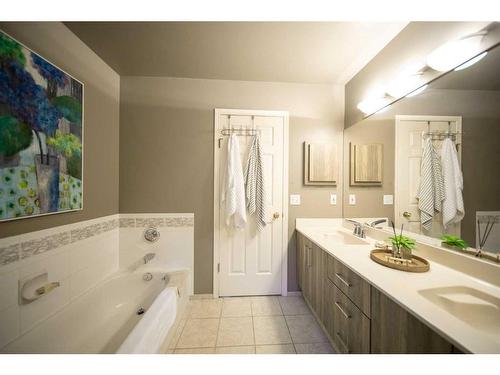 251 Coachway Road Sw, Calgary, AB - Indoor Photo Showing Bathroom