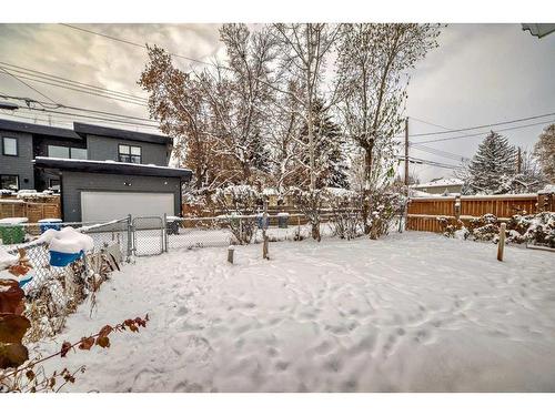 6011 Bowwater Crescent Nw, Calgary, AB - Outdoor