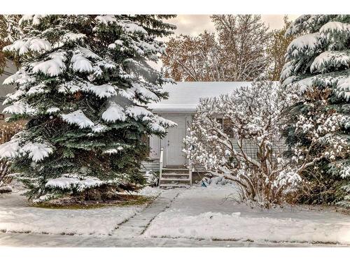 6011 Bowwater Crescent Nw, Calgary, AB - Outdoor With View