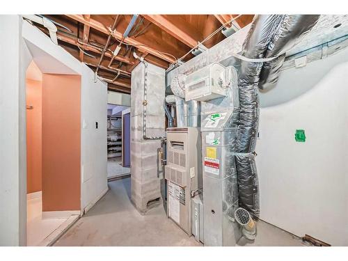 924 39 Street Sw, Calgary, AB - Indoor Photo Showing Basement