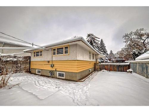 924 39 Street Sw, Calgary, AB - Outdoor With Exterior