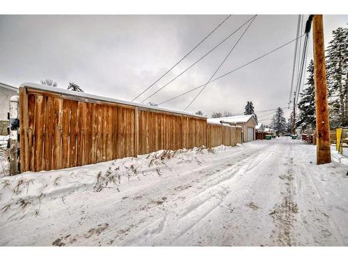 924 39 Street Sw, Calgary, AB - Outdoor