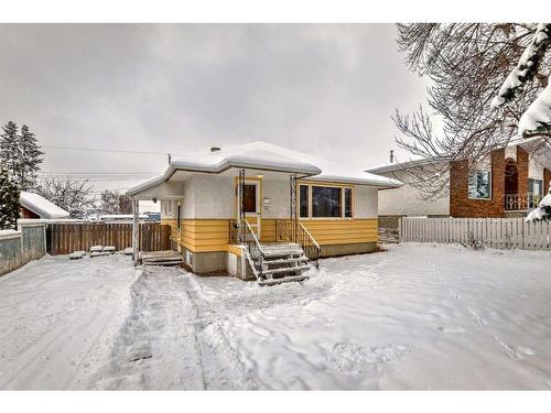 924 39 Street Sw, Calgary, AB - Outdoor