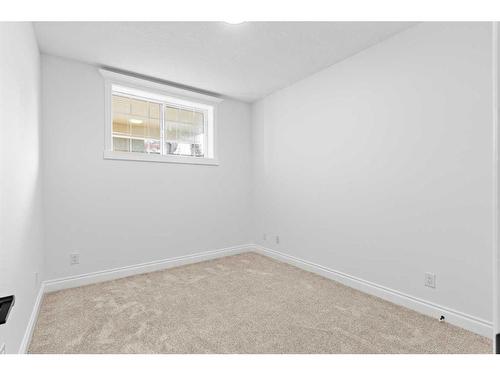 1638 42 Avenue Sw, Calgary, AB - Indoor Photo Showing Other Room