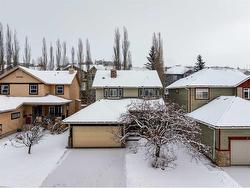 32 Hidden Creek Park NW Calgary, AB T3A 6C5