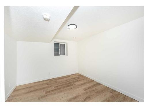 5223 Rundlehorn Drive Ne, Calgary, AB - Indoor Photo Showing Other Room