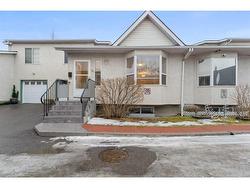 35 Whitmire Villas NE Calgary, AB T1Y 7G5