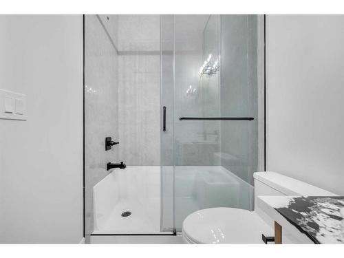 327 Kinniburgh Place, Chestermere, AB - Indoor Photo Showing Bathroom