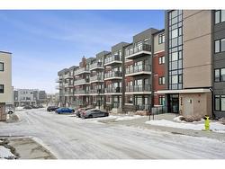 209-214 Sherwood Square NW Calgary, AB T3R 1T6