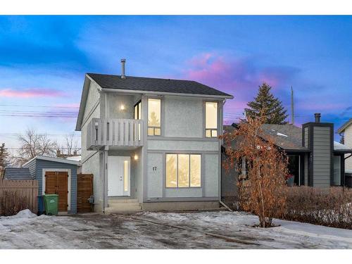 17 Deer Lane Road Se, Calgary, AB - Outdoor With Balcony