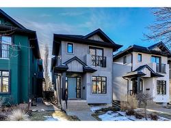 2045 49 Avenue SW Calgary, AB T2T 2V5