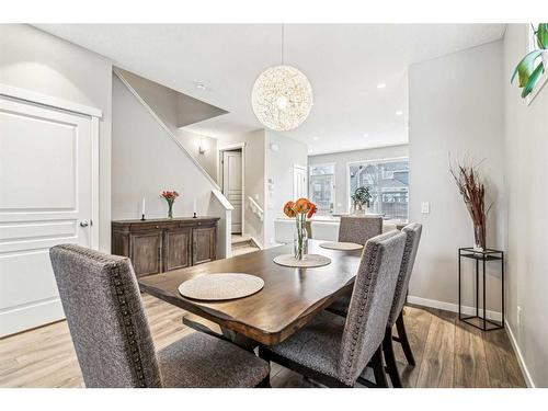 8113 Masters Boulevard Se, Calgary, AB - Indoor Photo Showing Dining Room