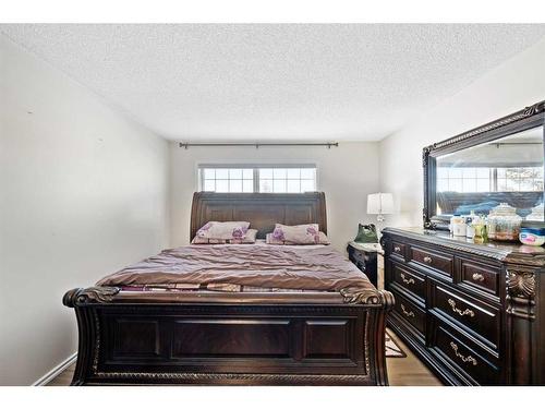 173 Coral Sands Place Ne, Calgary, AB - Indoor Photo Showing Bedroom