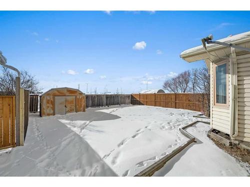 173 Coral Sands Place Ne, Calgary, AB - Outdoor