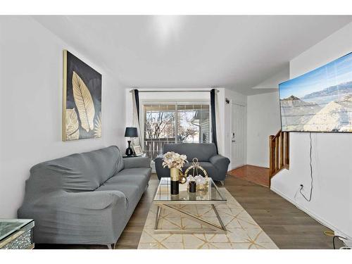 173 Coral Sands Place Ne, Calgary, AB - Indoor Photo Showing Living Room