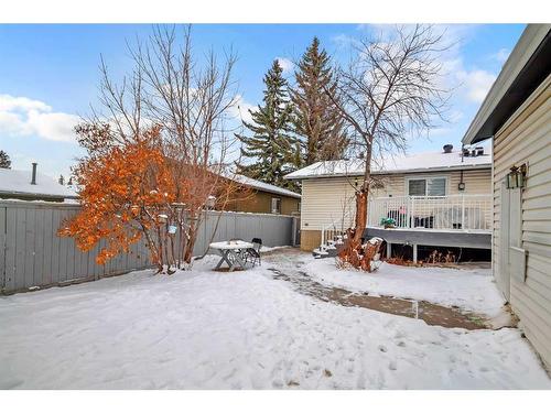 628 Maidstone Drive Ne, Calgary, AB - Outdoor