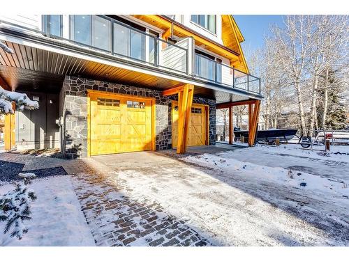 4 (Sw)-833 6Th Street, Canmore, AB - Outdoor