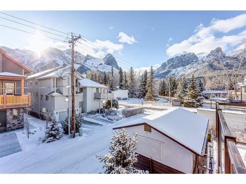 4 (Sw)-833 6Th Street, Canmore, AB - Outdoor