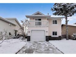 39 Hawksbrow Road NW Calgary, AB T3G 2S9