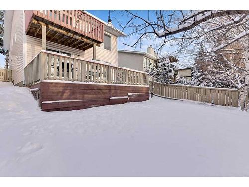 39 Hawksbrow Road Nw, Calgary, AB - Outdoor