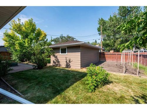 10216 Maplecreek Drive Se, Calgary, AB - Outdoor With Exterior