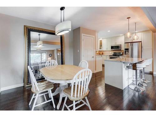 10216 Maplecreek Drive Se, Calgary, AB - Indoor Photo Showing Dining Room