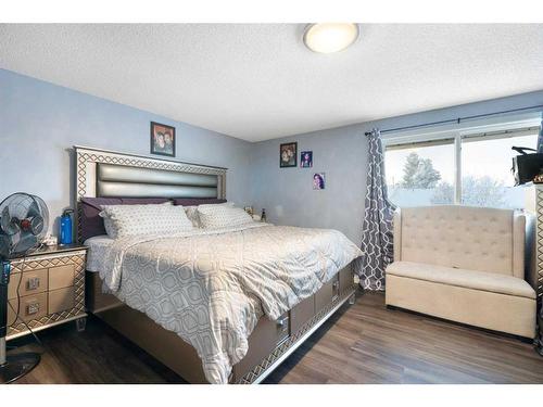 161-20 Falbury Crescent Ne, Calgary, AB - Indoor Photo Showing Bedroom