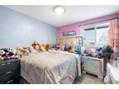 161-20 Falbury Crescent Ne, Calgary, AB - Indoor Photo Showing Bedroom