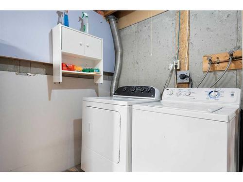 161-20 Falbury Crescent Ne, Calgary, AB - Indoor Photo Showing Laundry Room