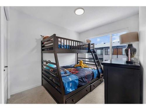 302 Corner Glen Circle Ne, Calgary, AB - Indoor Photo Showing Bedroom