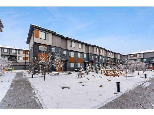 302 Corner Glen Circle Ne, Calgary, AB - Outdoor With Facade