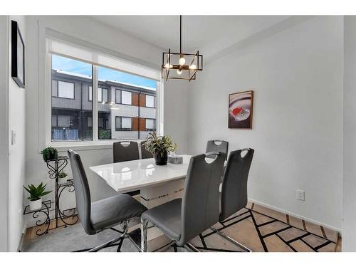 302 Corner Glen Circle Ne, Calgary, AB - Indoor Photo Showing Dining Room