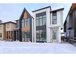 2416 32 Street SW Calgary, AB T3E 2R7