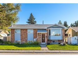 11028 Braton Place SW Calgary, AB T2W 1B3