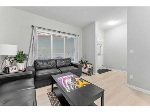 34 Cornerbrook Manor Ne, Calgary, AB - Indoor Photo Showing Living Room