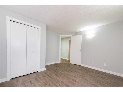 55 Templemont Drive Ne, Calgary, AB - Indoor Photo Showing Other Room