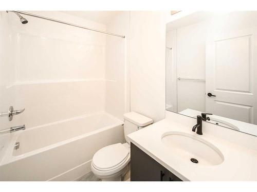 6307-15 Sage Meadows Landing Nw, Calgary, AB - Indoor Photo Showing Bathroom