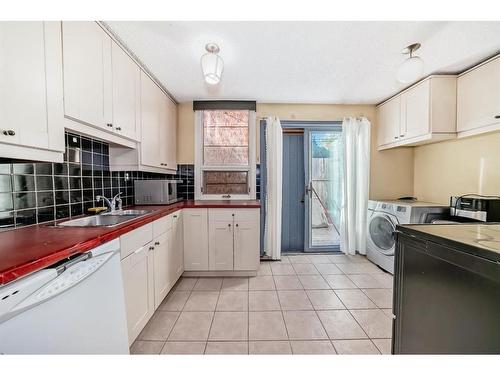 2906 17 Street Sw, Calgary, AB - Indoor Photo Showing Laundry Room