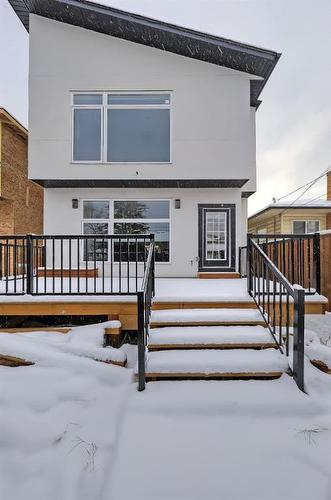 2326 26 Avenue Nw, Calgary, AB - Outdoor With Exterior