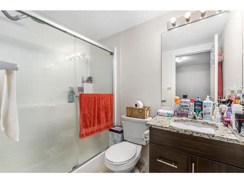 4101-755 Copperpond Boulevard Se, Calgary, AB - Indoor Photo Showing Bathroom