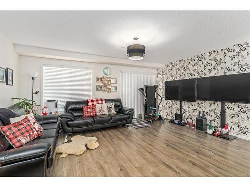 4101-755 Copperpond Boulevard Se, Calgary, AB - Indoor Photo Showing Living Room